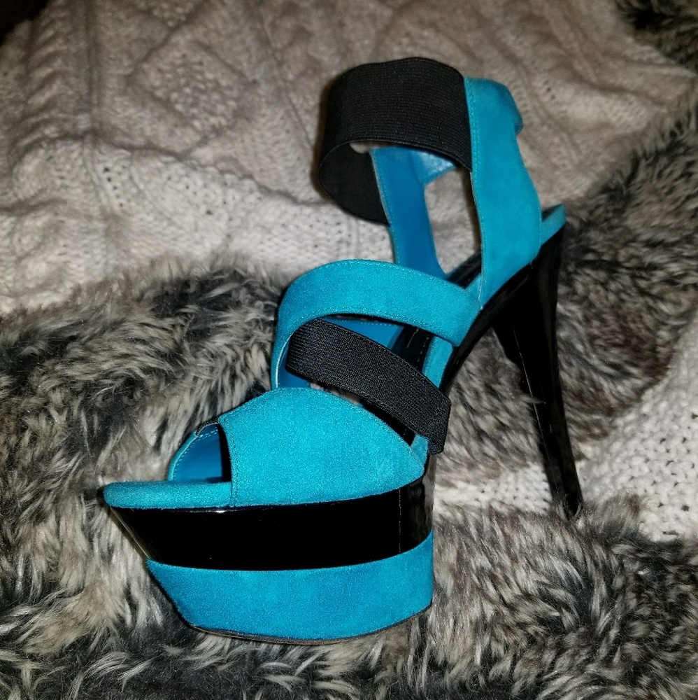 Jessica Simpson Malika Hiheel - Picture 4 of 4